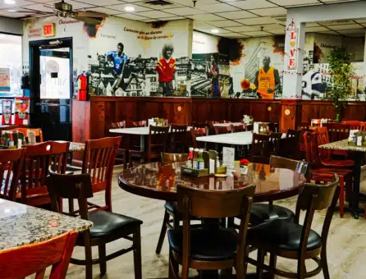 Mi País Family Restaurant Lynn | Comida Latina Familiar y Experiencia Mundial 2026 en Lynn, MA